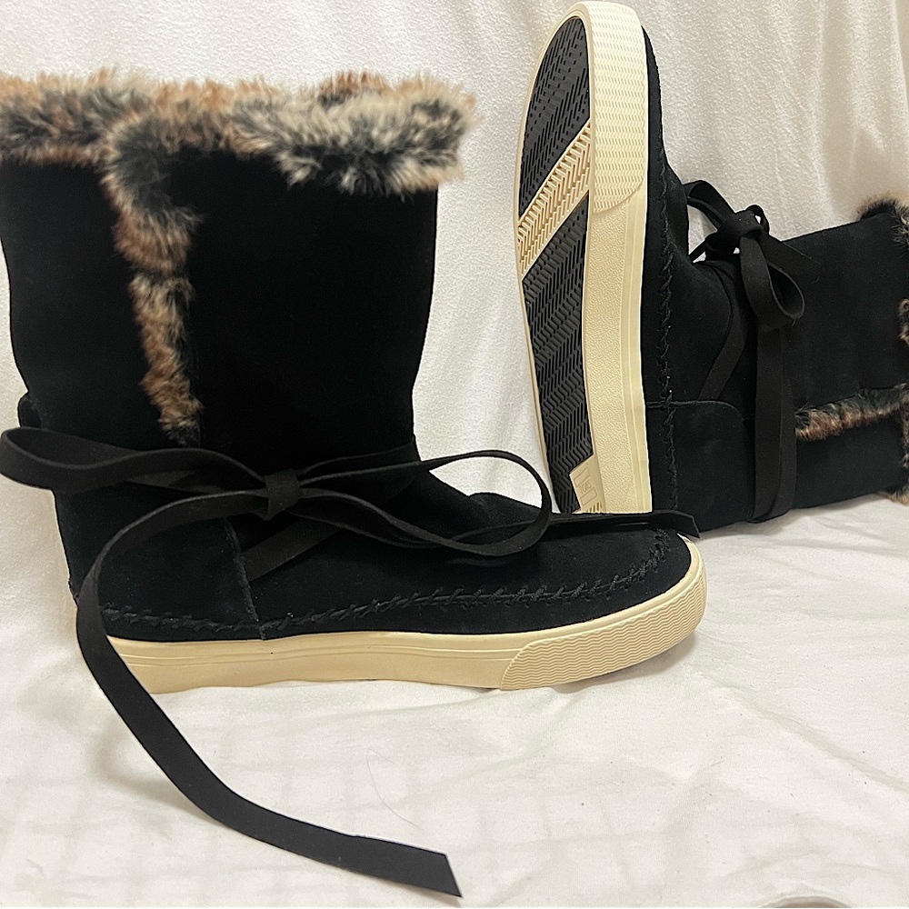 TOMS Suede Fur Lined Boot